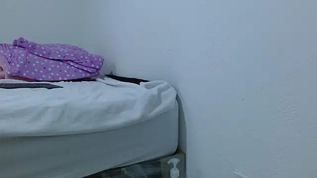 isabel_24_gil webcam