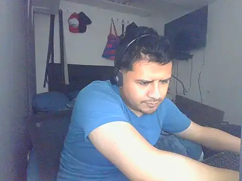 xxxristiano - Xxxristiano's free webcam - UK Sex Cams