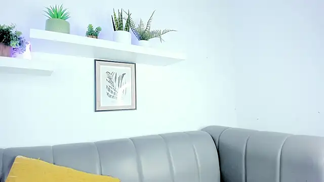 saray_halam (F young) - DEEPTROHAT