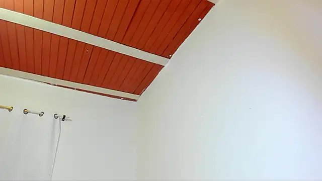 yourlatina_emely webcam