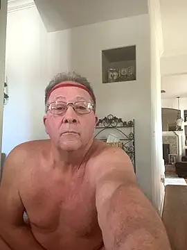 sissyboijamie1313 webcam