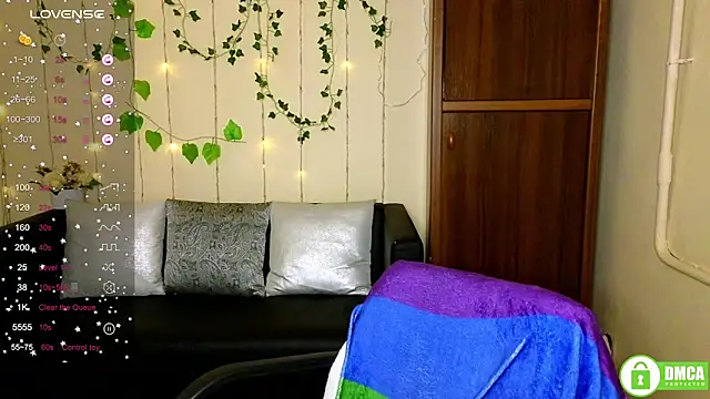 Muse_kitty_jenia webcam