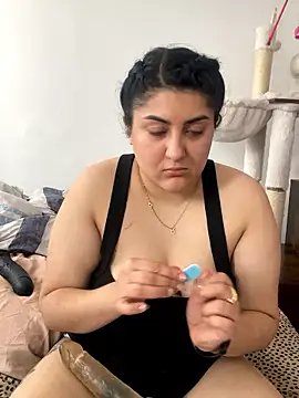 Webcam Model (inked_nekoo)  is live.Free join now!