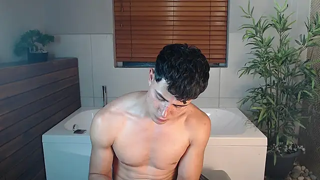 austinjones_ (M young) - Deepthroat looking into my eyes 👅🥵