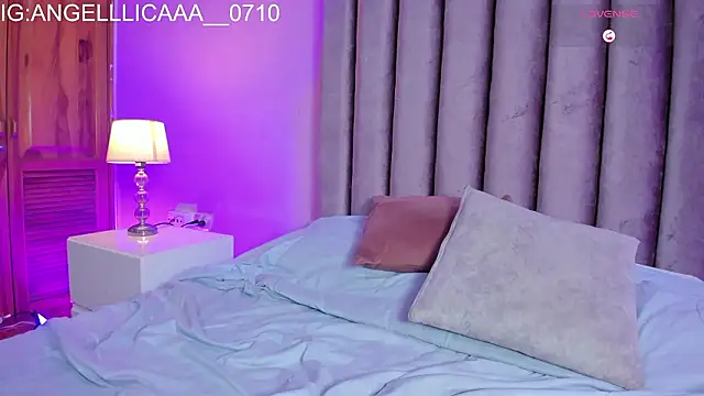Little_Angelica18 webcam