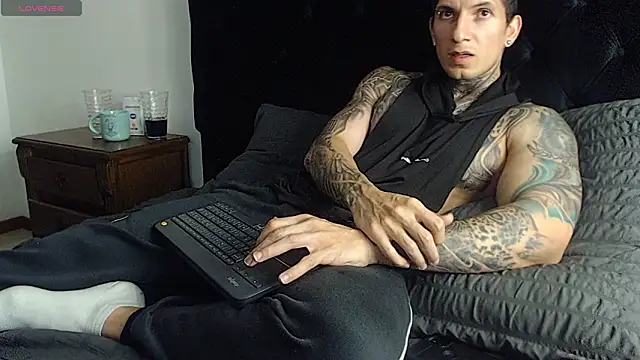 Shane_Clay webcam