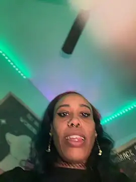 loveluna8 - Loveluna8's free webcam - UK Sex Cams