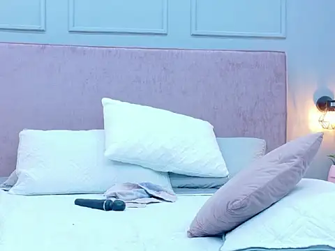 busty_zay - Busty_Zay's free webcam - UK Sex Cams