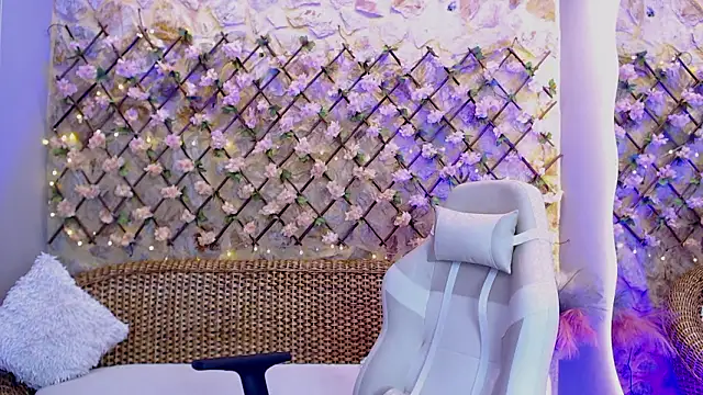 NaughtyNebula webcam