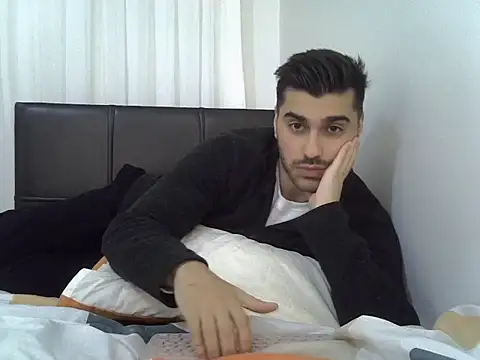 ciceroable (M young) - #asian #big-cocks #bisexuals #black-hair #cam2cam #dirty-talk #footjob #humiliation #middle-priced-privates #muscular #new #precum #sexting #striptease #studs #young