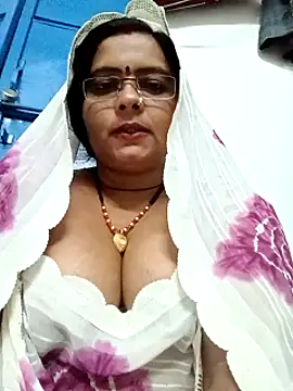 Hot_komal1