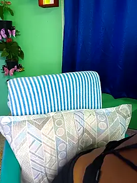 Webcam Model (Puja-baby)  is live.Free join now!