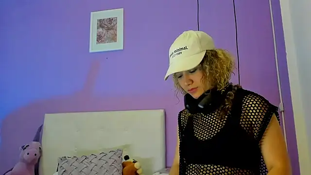 Charlotte11-11 webcam