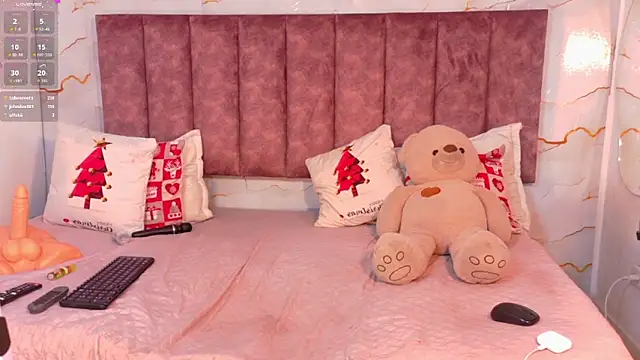 CheneellLorens webcam