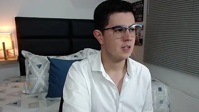 dylan_santiago_ webcam