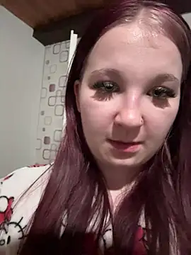 LittleChaosQueen Live Webcam on Stripchat