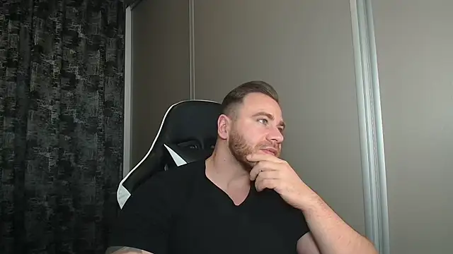 thori92 - Thori92's free webcam - UK Sex Cams