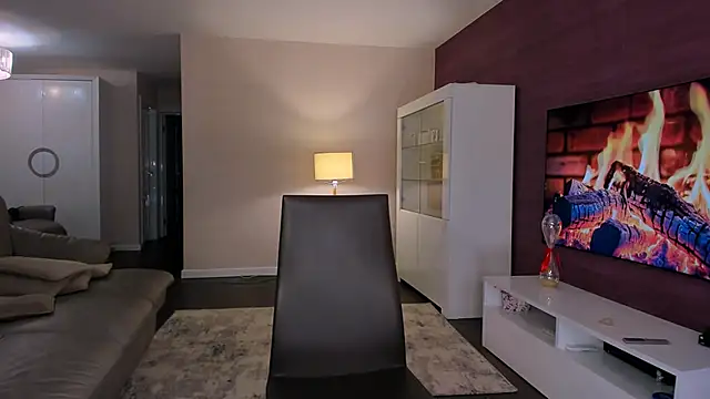 Monica_sexxx_sirens webcam