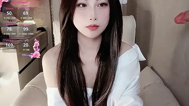 美女Blossom-666在线直播