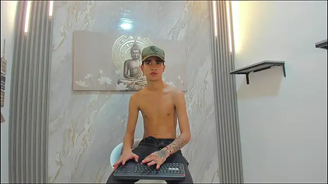 HEART_OF_MILAMBER webcam