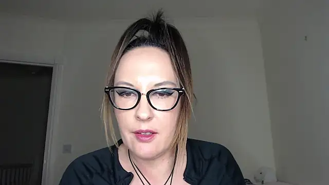 humiliatrixxxx - Humiliatrixxxx's free webcam - UK Sex Cams