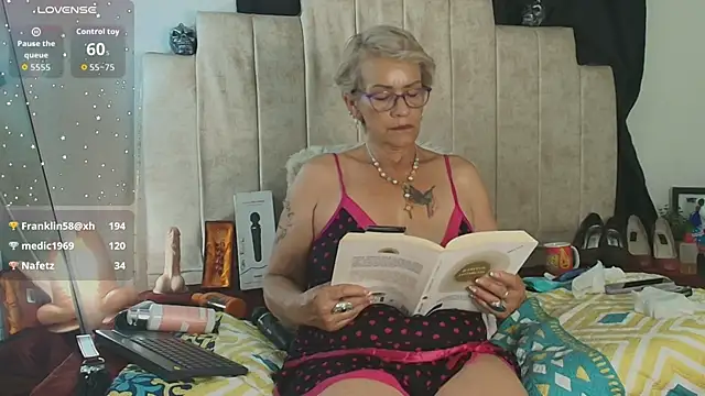 Devora_mature65 webcam