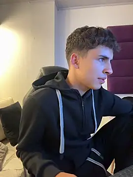 adrianrinaldi (M twink) - show your big cum Adrian