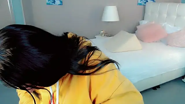 _Maddison_Ivanova_ webcam