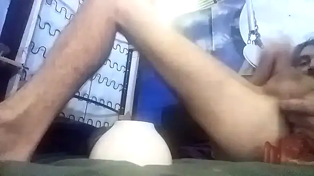 straightozgoesdwn webcam