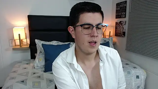 dylan_santiago_ webcam