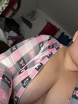 menina_coimbrinha webcam