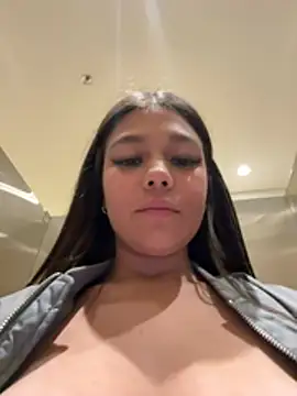 Alyshanon18 webcam