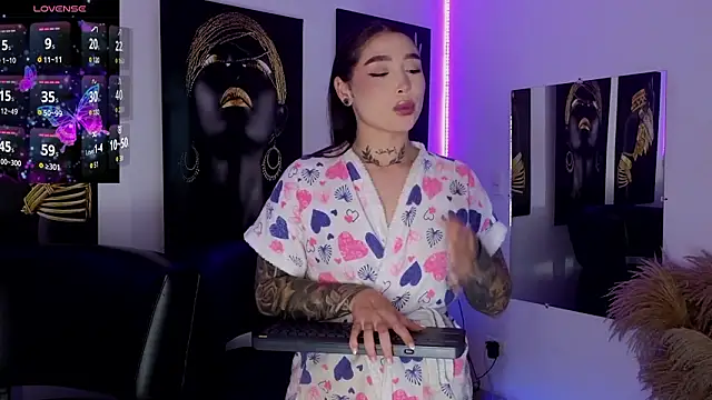 _brenna_hanson - _brenna_hanson's free webcam - UK Sex Cams