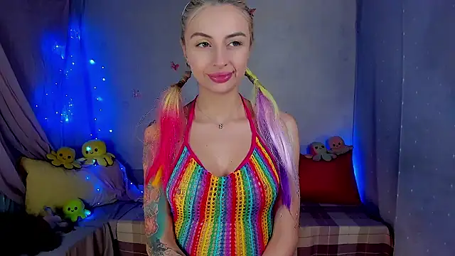 YourLizzyDoll webcam