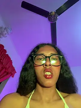 mariana_doll2 webcam