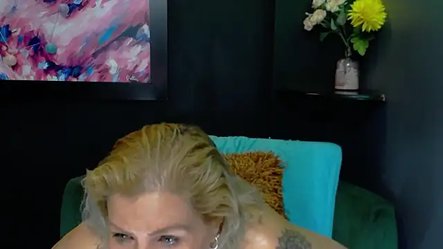 victoria_rubio webcam