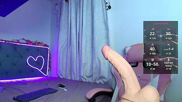 shopiaa_m2 - Shopiaa_m2's free webcam