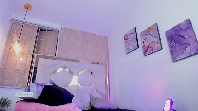 sophiie_lux_ - SOPHIIE_LUX_'s free webcam - UK Sex Cams