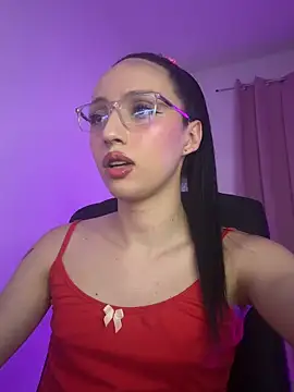 Im_lauritaa Live Webcam on Stripchat