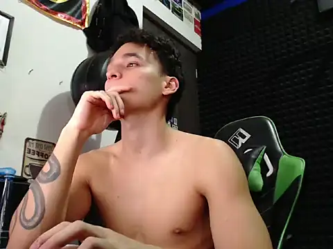 Mr_Lollipop77 webcam