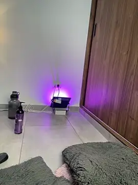 Webcam Model (daniela_henao)  is live.Free join now!