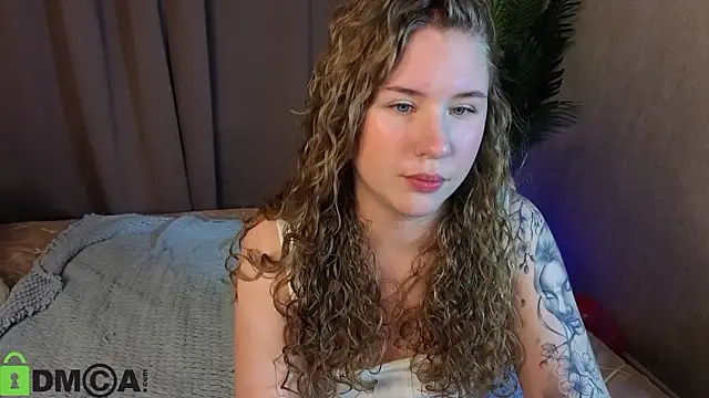 Elsie_Cutties webcam