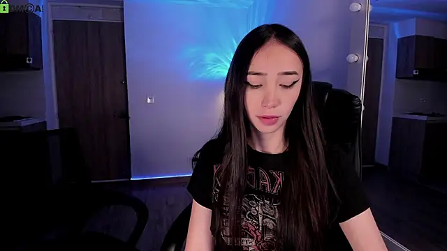 mikeyvioleta_ (Ask my age) - BLOW JOB