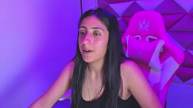 Cameron_cutte webcam