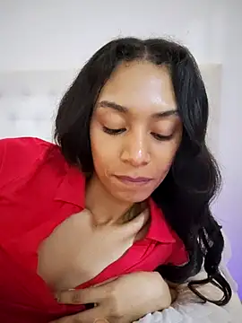 Webcam Model (Leaberrry)  is live.Free join now!