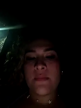 Sara_smiiith211 webcam