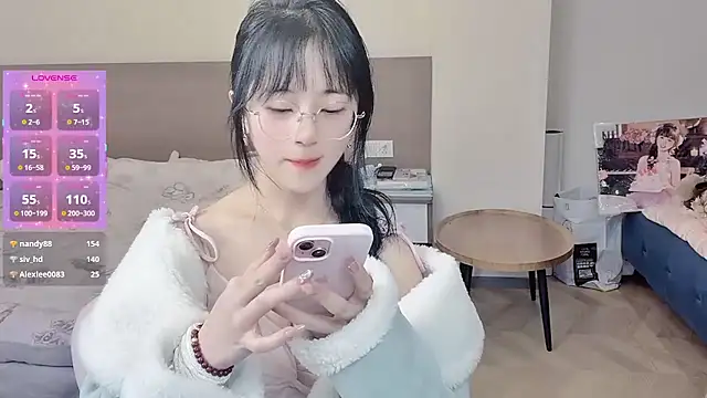 -ruoruo- Live Webcam on Stripchat