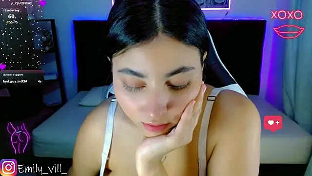 Emily_vill webcam