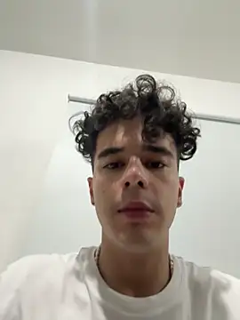 redndizzy (G young) - First Game of the Show (Surprises...)