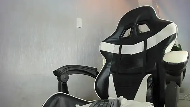 Isaac_Collins_ webcam